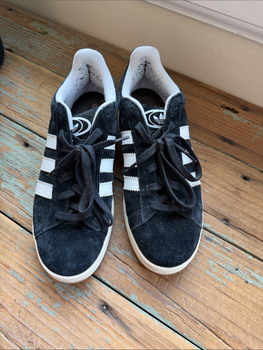 Menโs adidas sneakers